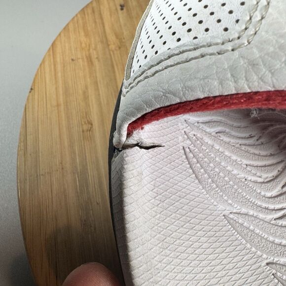 Jordan Hydro 3 Retro‎ Men's Size 12 University Red White Black 854556-103 - Picture 5 of 9